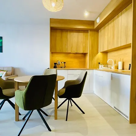 Zorza - Jacuzzi, Sauny, Sala Zabaw, Baseny, Parking, Do Plazy 400m Plaskie Zejscie Apartment *